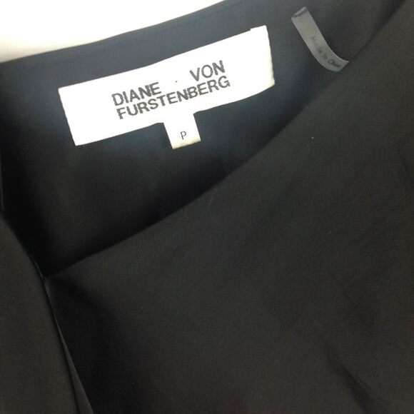 DIANE Von Furstenberg Black Asymmetrical Ruffle Sleeveless Blouse S - Picture 6 of 7